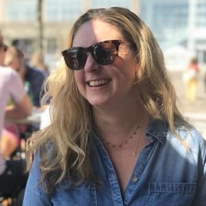 Meet your Posher, Alexis